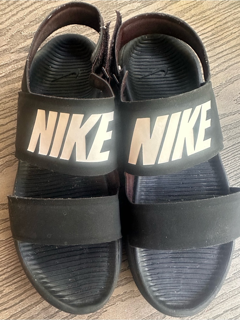 Nike Sandals Black Size 7 Women’s